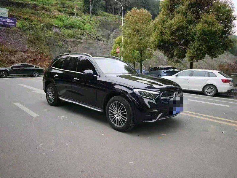 重庆25年奔驰GLC1
