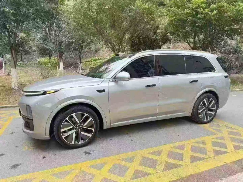 重庆23年理想L93