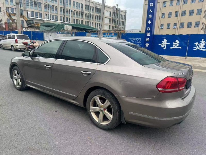 娄底13年大众帕萨特9