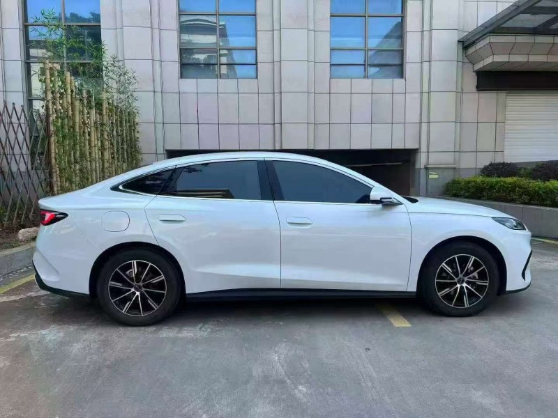 广州24年比亚迪海豹5