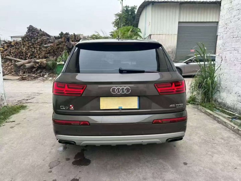 广州18年奥迪Q79