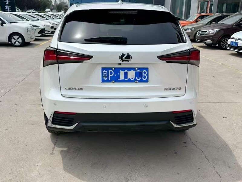 济宁19年雷克萨斯NX6
