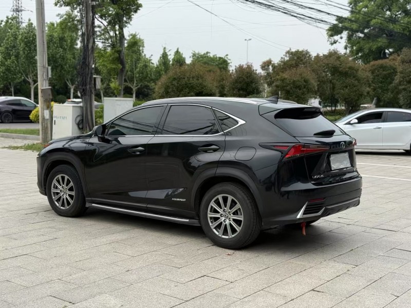 徐州19年雷克萨斯NX7