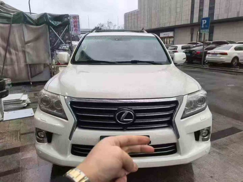 金华14年雷克萨斯LX1