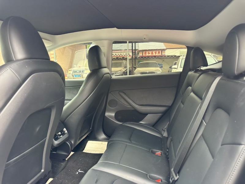 淄博24年特斯拉MODEL Y5