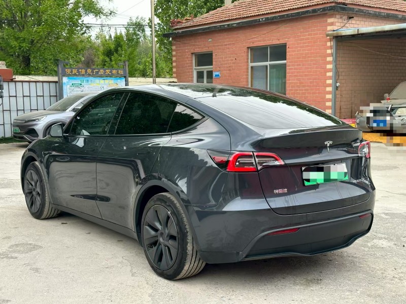 淄博24年特斯拉MODEL Y8
