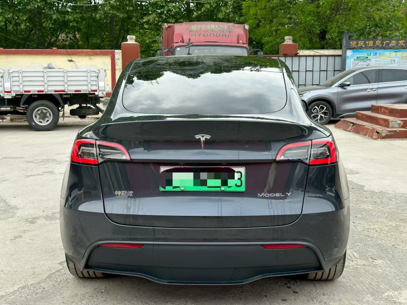 淄博24年特斯拉MODEL Y9