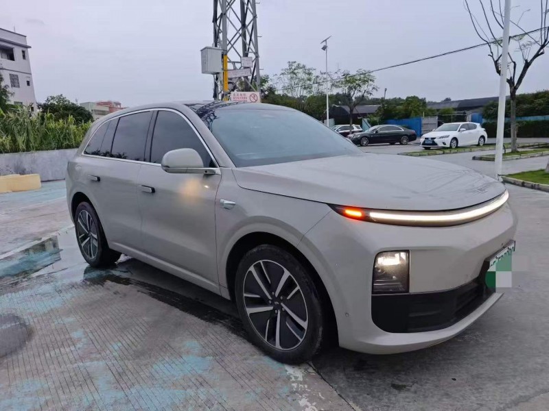 广州24年理想L63