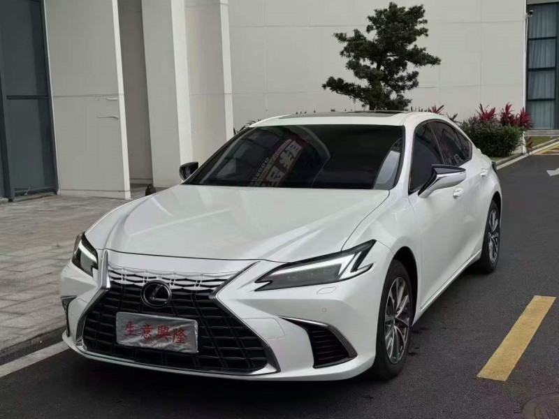 广州25年雷克萨斯ES3