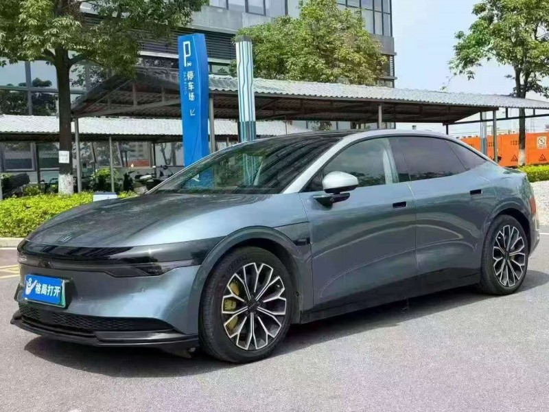 广州24年极氪汽车0072