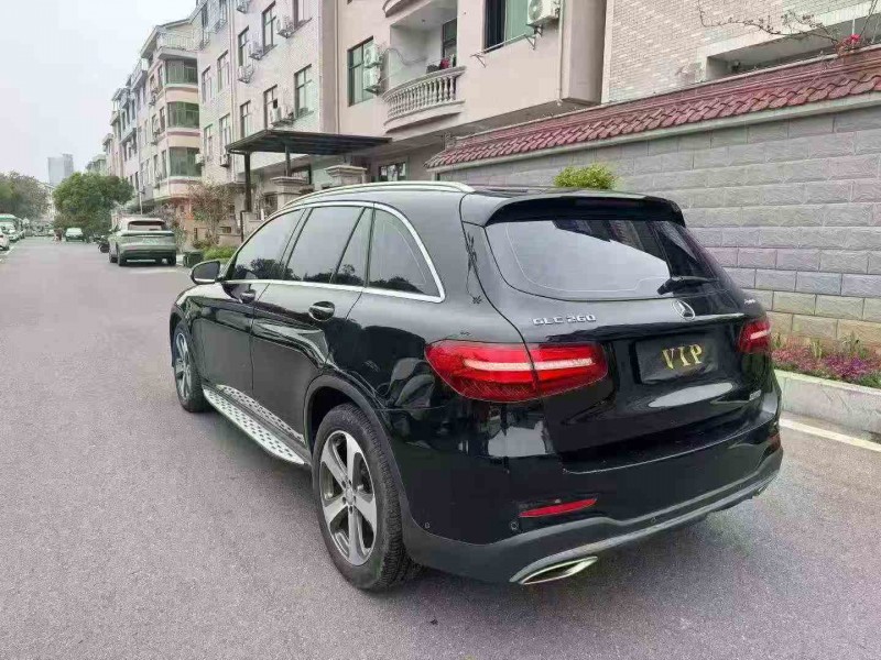 金华17年奔驰GLC8