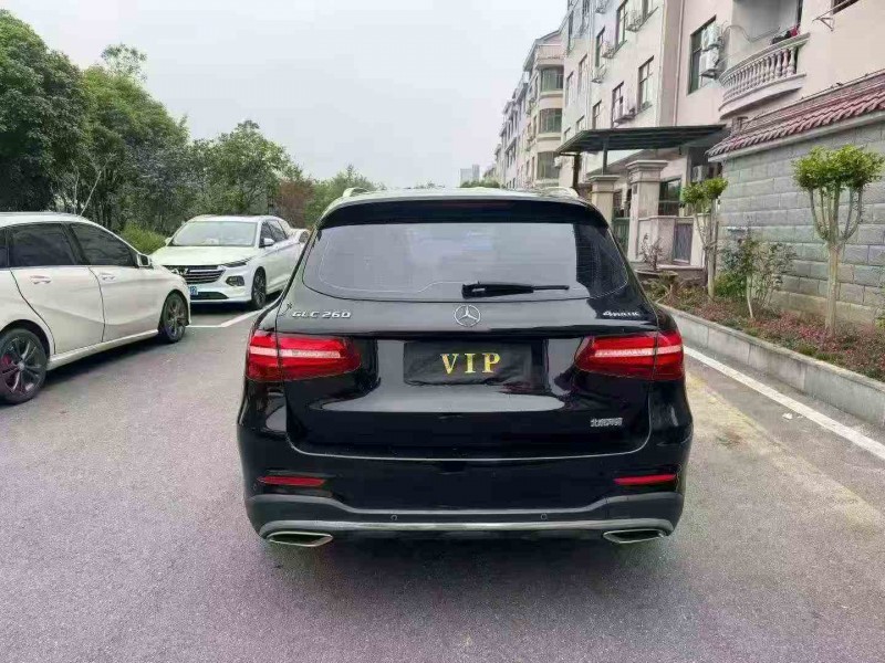 金华17年奔驰GLC9