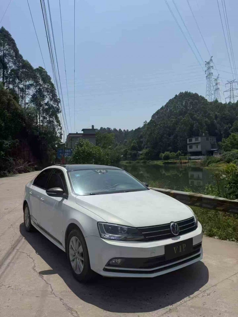 成都15年大众速腾4