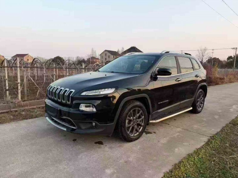 湖州20年Jeep自由光2