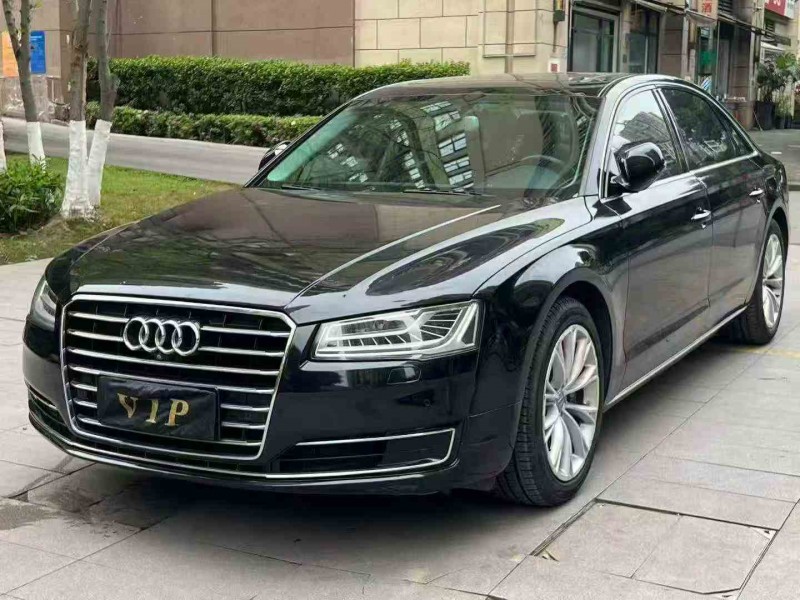 重庆17年奥迪A8L3