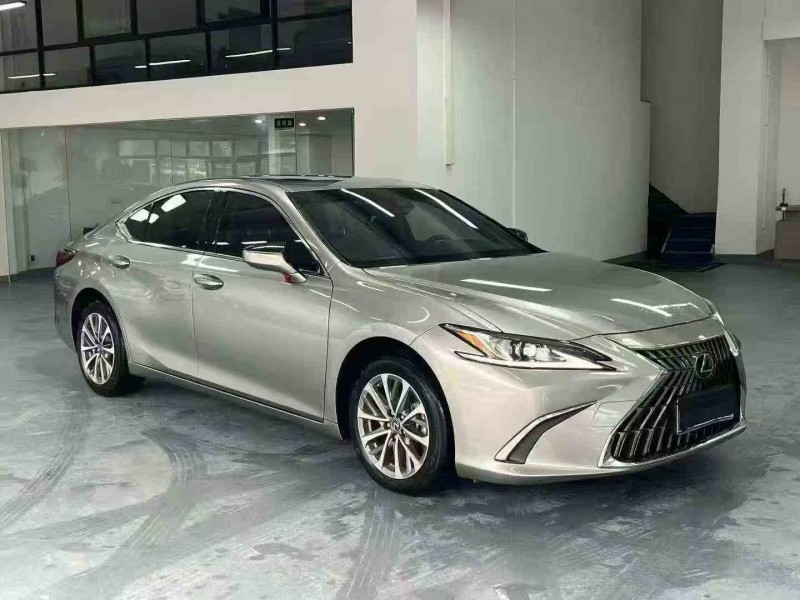 重庆23年雷克萨斯ES3