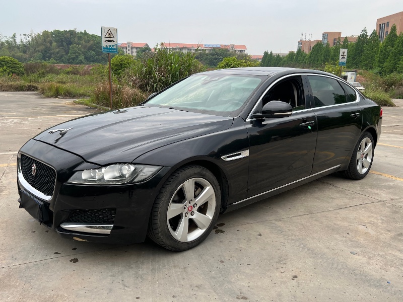 长沙18年捷豹XFL3