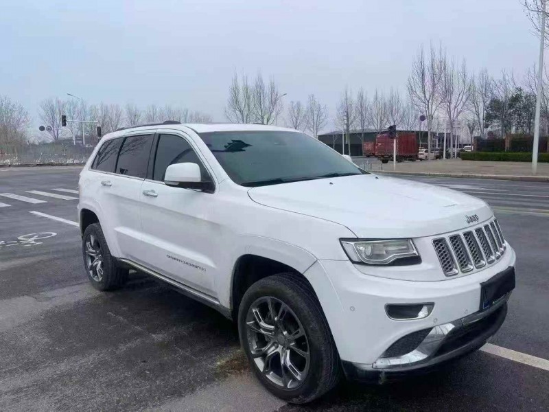 郑州15年Jeep大切诺基3