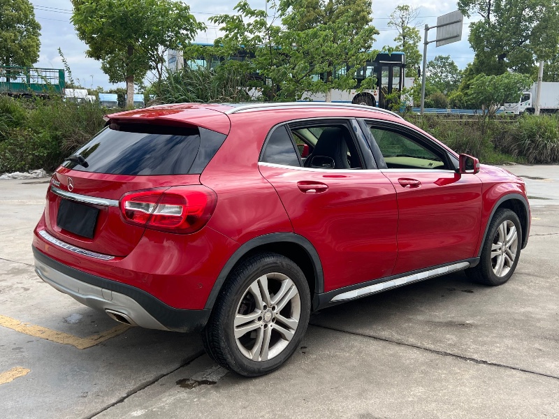 长沙16年奔驰GLA9