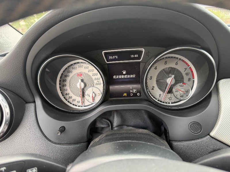 长沙16年奔驰GLA4