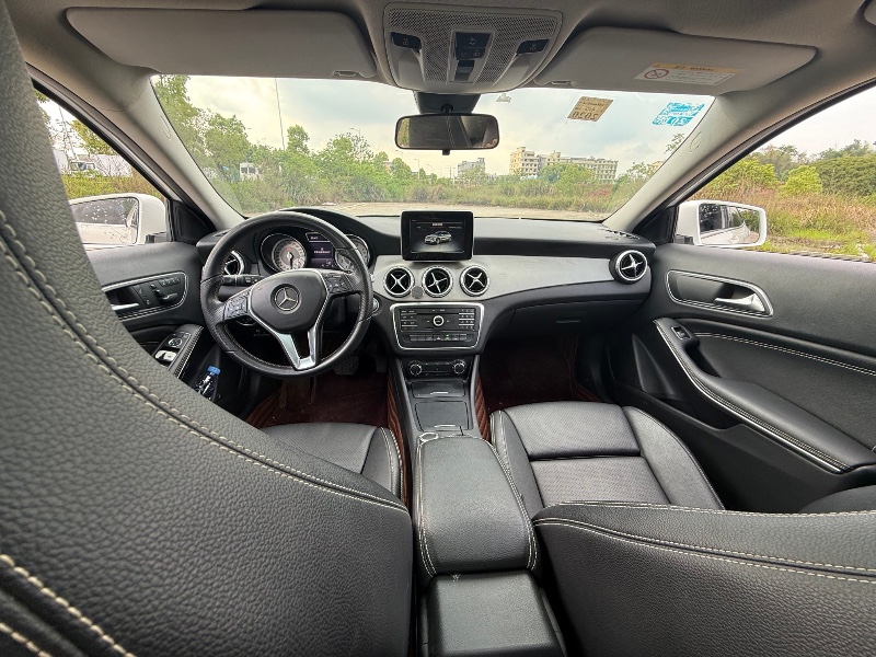 长沙16年奔驰GLA6