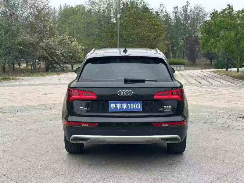 东营20年奥迪Q57