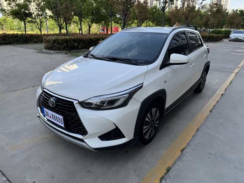 济宁20年丰田YARiS L 致炫3