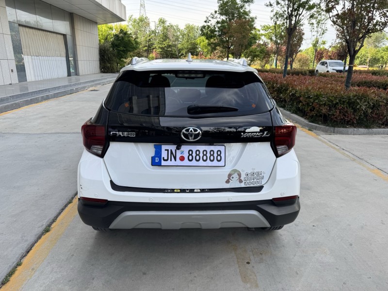 济宁20年丰田YARiS L 致炫9