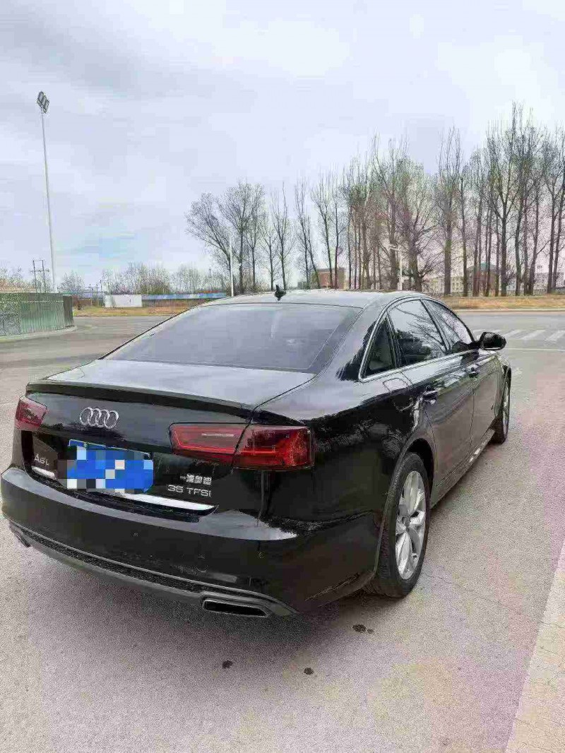 呼伦贝尔18年奥迪A6L8