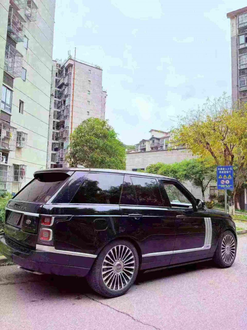 重庆19年路虎揽胜行政8