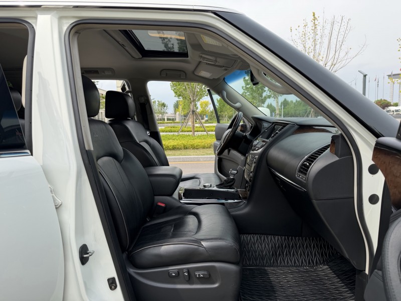 济宁13年英菲尼迪QX565
