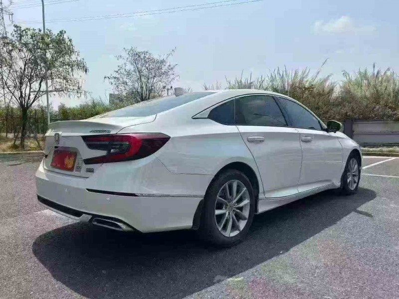 广州22年本田雅阁7