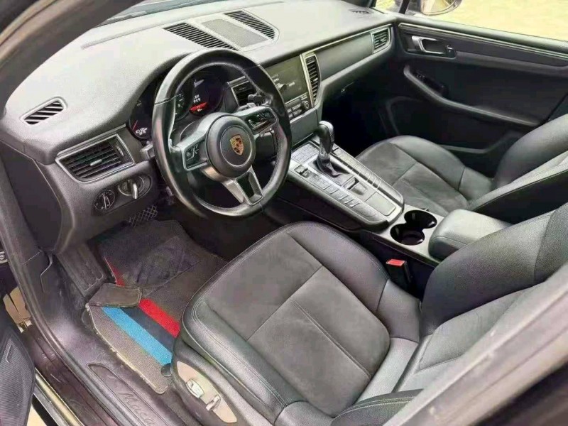 聊城18年保时捷Macan4