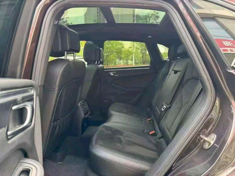 聊城18年保时捷Macan5