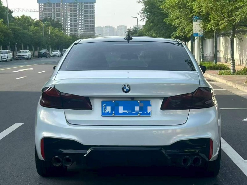 郑州20年宝马5系9