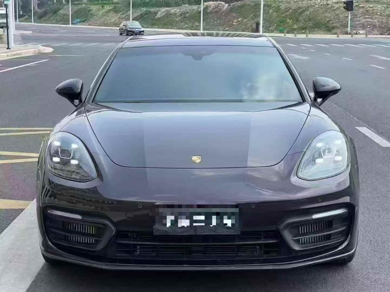 郑州21年保时捷帕拉梅拉1