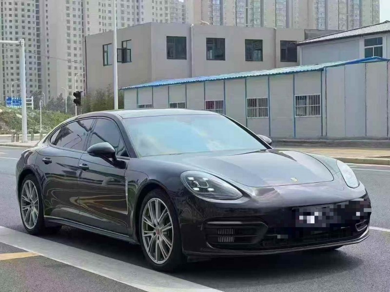 郑州21年保时捷帕拉梅拉2
