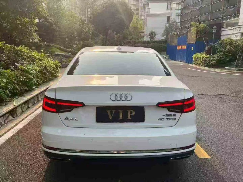 珠海19年奥迪A4L9