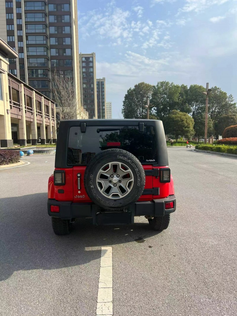 安阳13年Jeep牧马人6