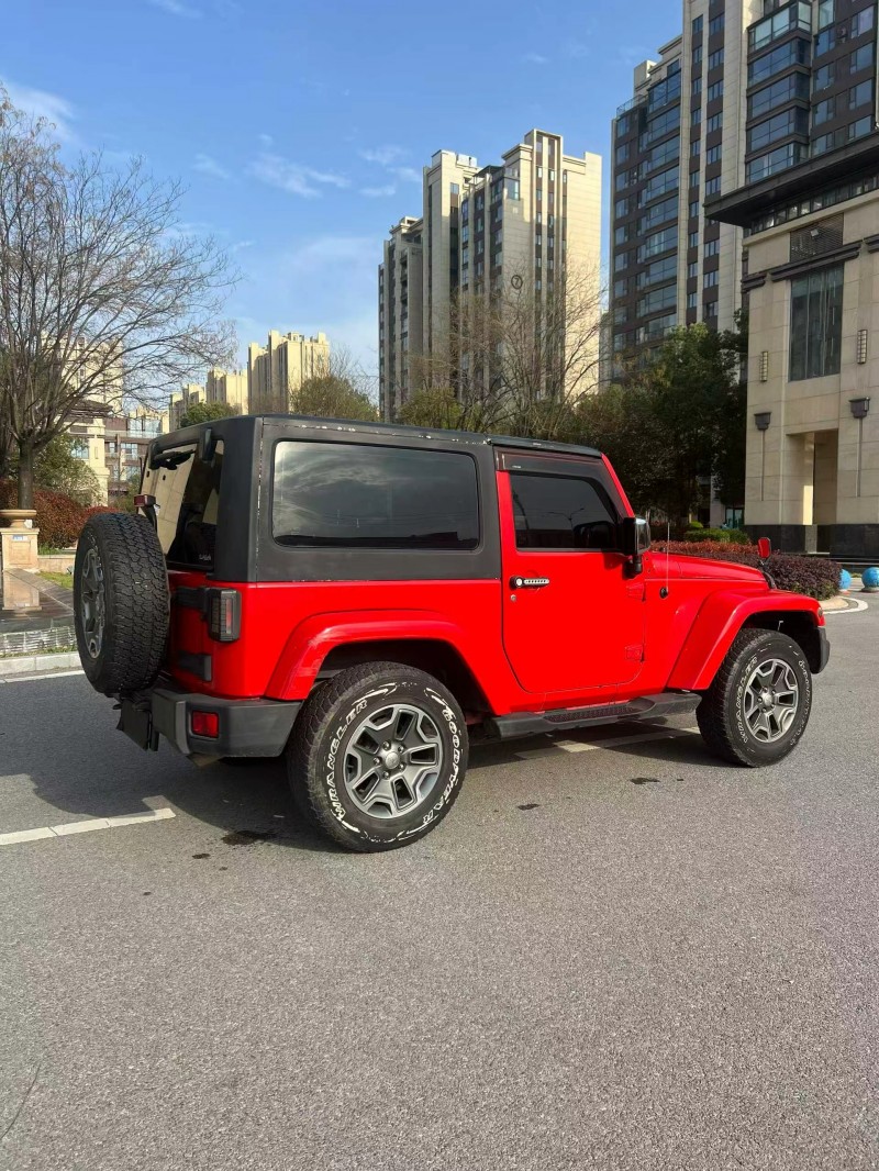 安阳13年Jeep牧马人9