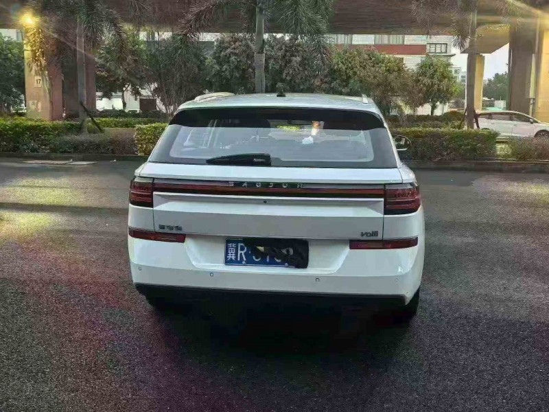 漳州22年宝骏Valli8