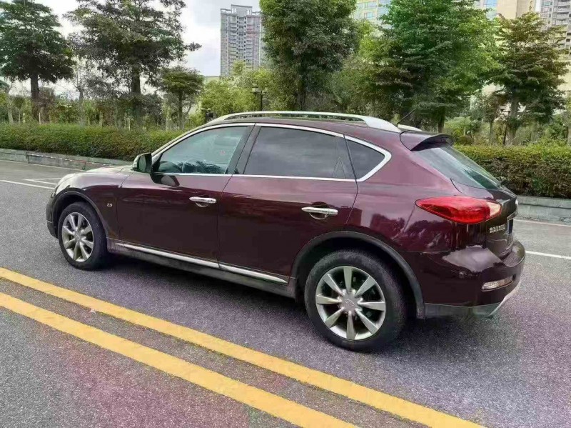 湛江16年英菲尼迪QX507