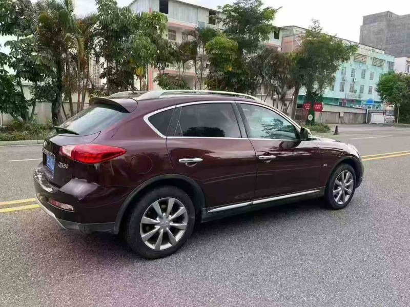 湛江16年英菲尼迪QX508