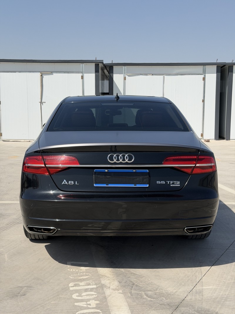 新乡17年奥迪A8L8