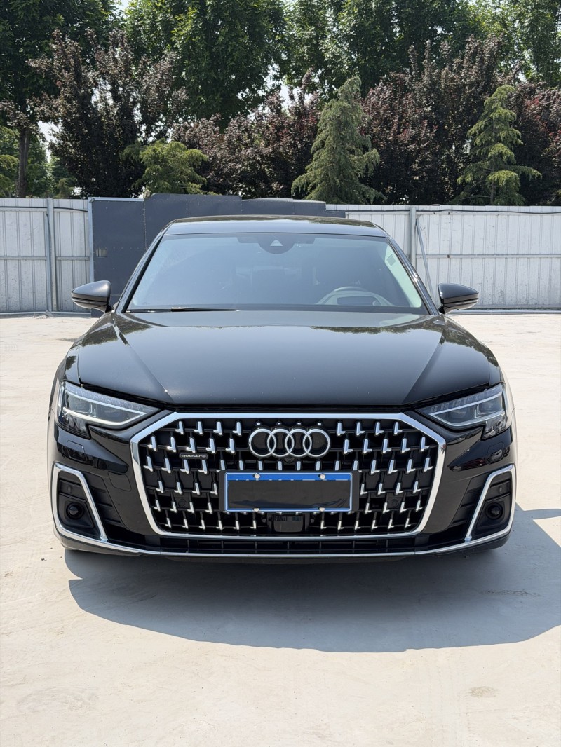 新乡23年奥迪A8L1
