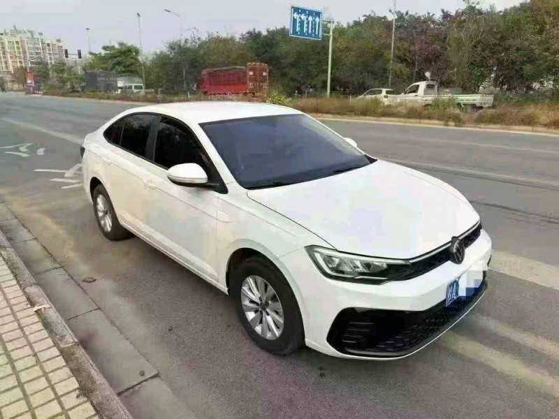 桂林25年大众朗逸2