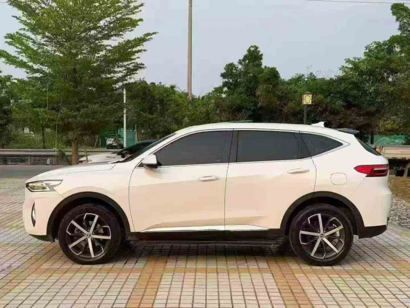 深圳19年哈弗F73