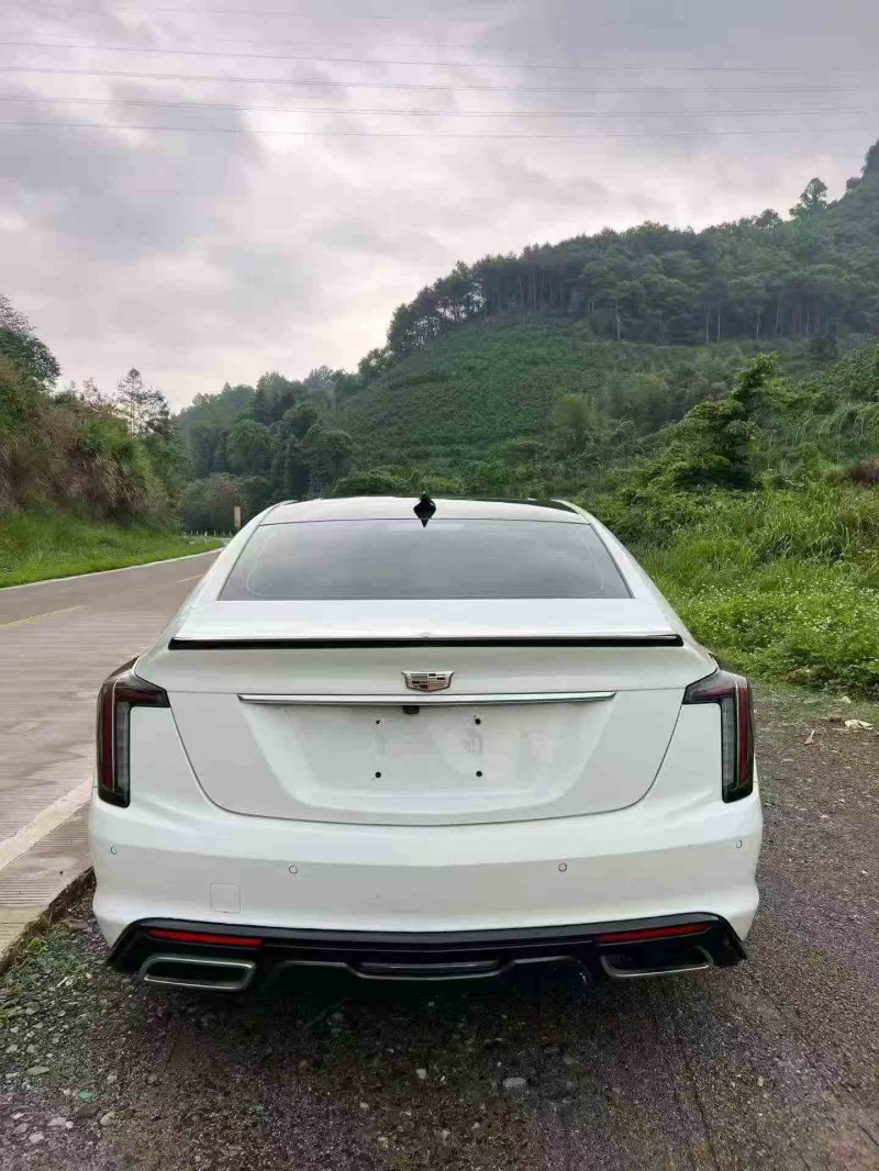 北海20年凯迪拉克CT57