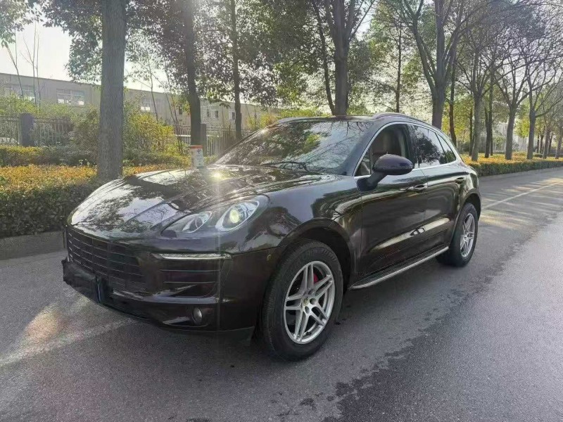 娄底16年保时捷Macan2