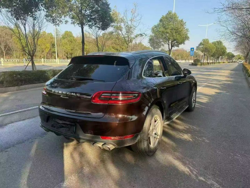 娄底16年保时捷Macan8